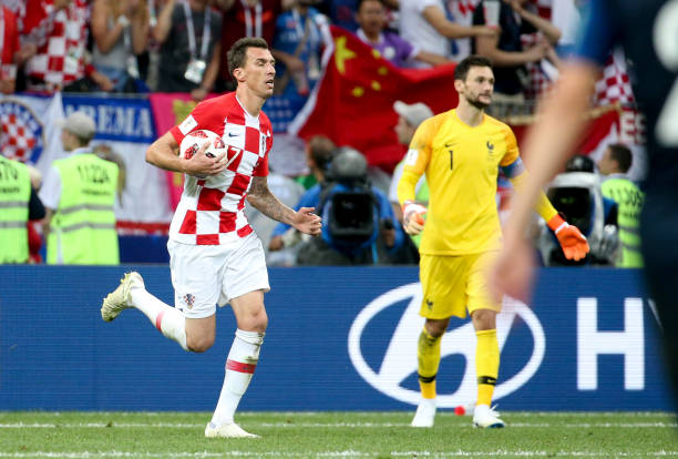 热血沸腾的 热血沸腾的